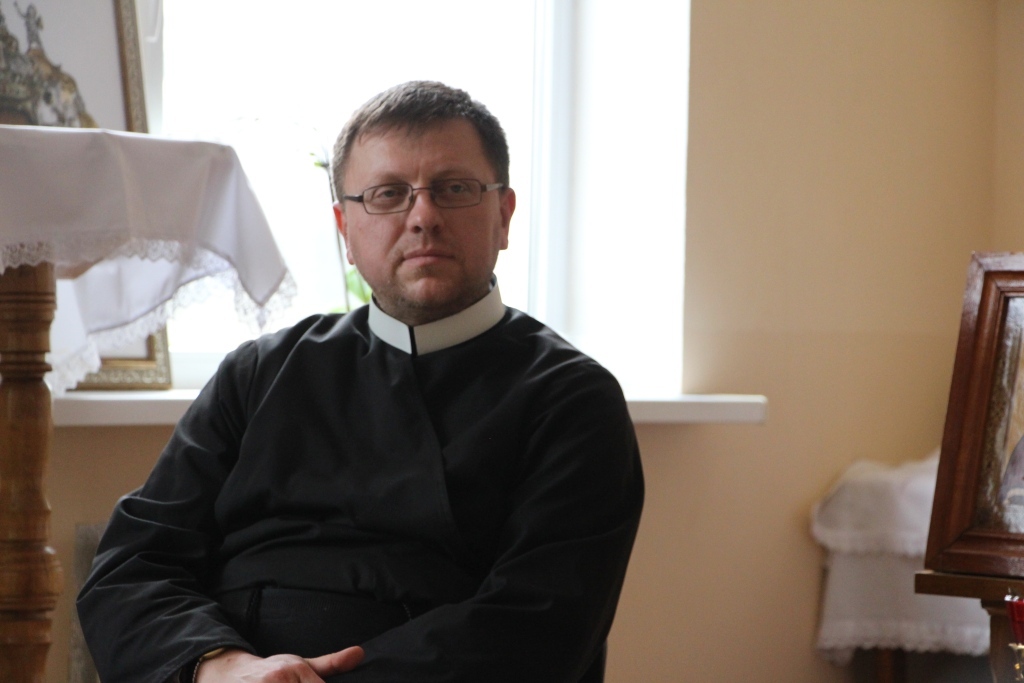Зранене серце - чи здатне воно полюбити: поради молоді від Владики Володимира