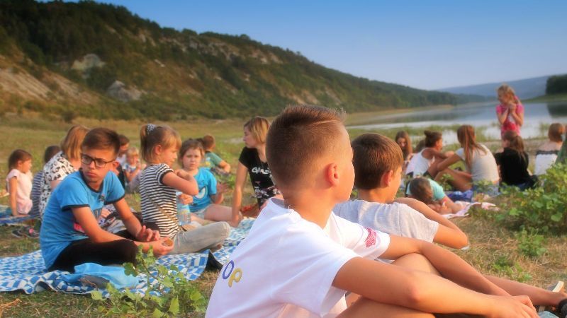 Молитва, музика і прибирання: як Дністровський каньйон став чистішим