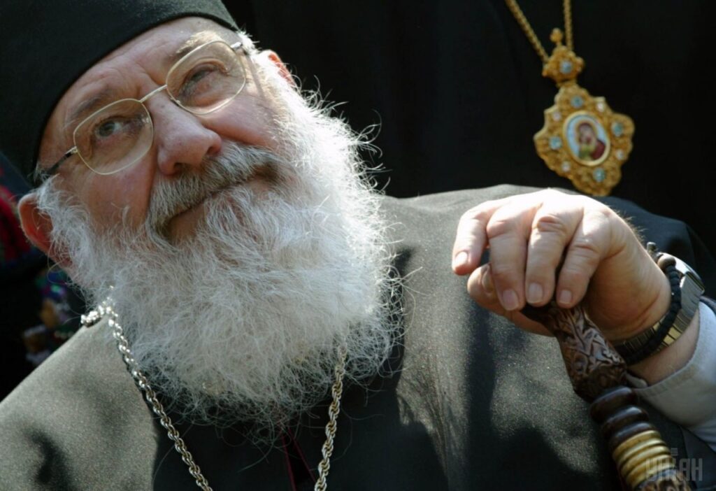 Один зі столичних проспектів перейменують на честь Любомира Гузара