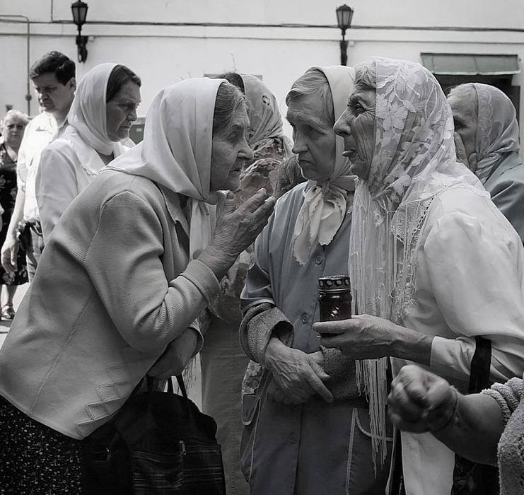 Пора припиняти вірити «по-своєму»