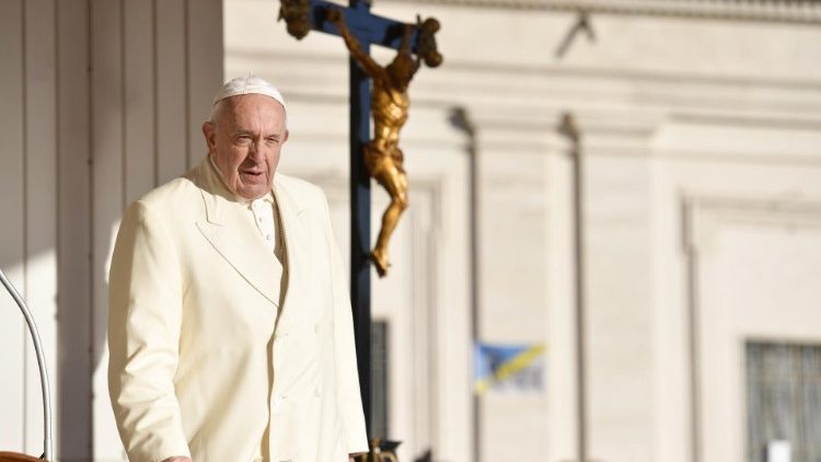 Папа: Хто обирає Христа, той не може вдаватися до ворожки