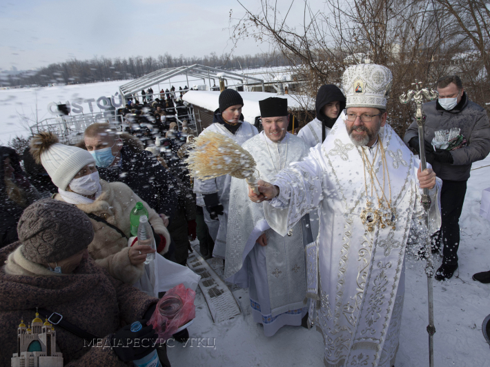 «Сьогодні Христос входить у йорданські води, щоб подарувати нам свободу від гріха», — Блаженніший Святослав на Богоявлення