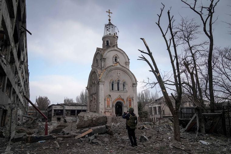 "Співати голосніше" аби не чути