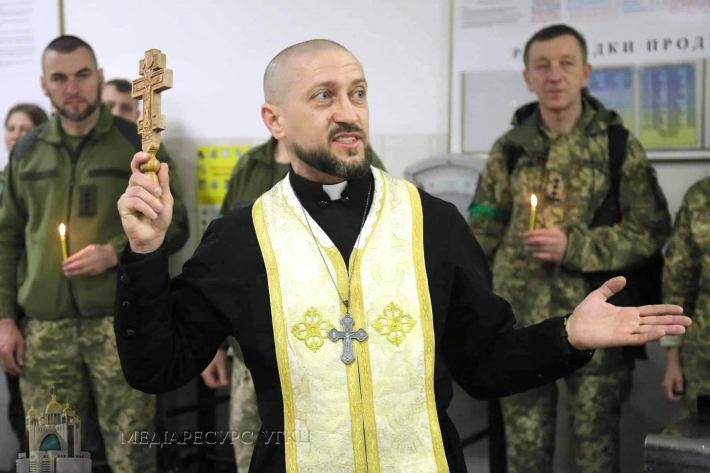 Отець Андрій Зелінський про присутність капелана на фронті: «Священник стає "храмом" і свідком надії для воїнів»