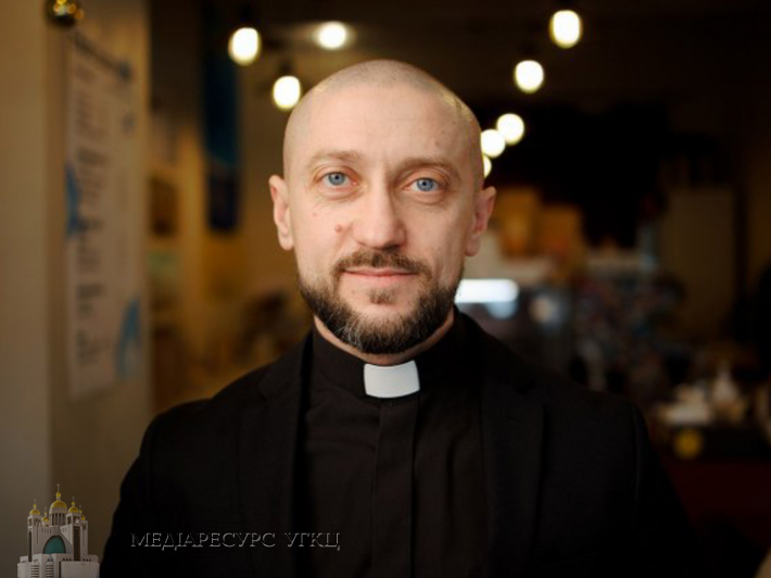 «Я знаю, який вигляд може мати наша поразка, – це рускій мір під українським прапором», – о. Андрій Зелінський