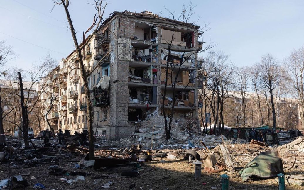 Чи потрібно прощати ворогів за знущання та вбивства?