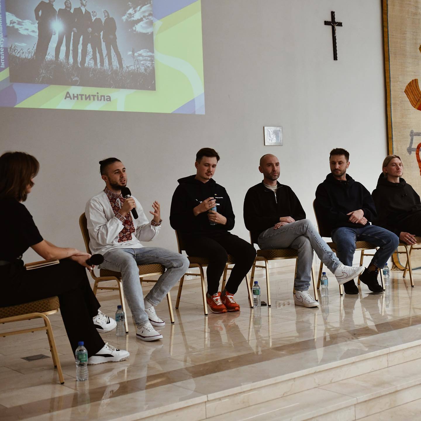«Антитіла»: пів року – на фронті