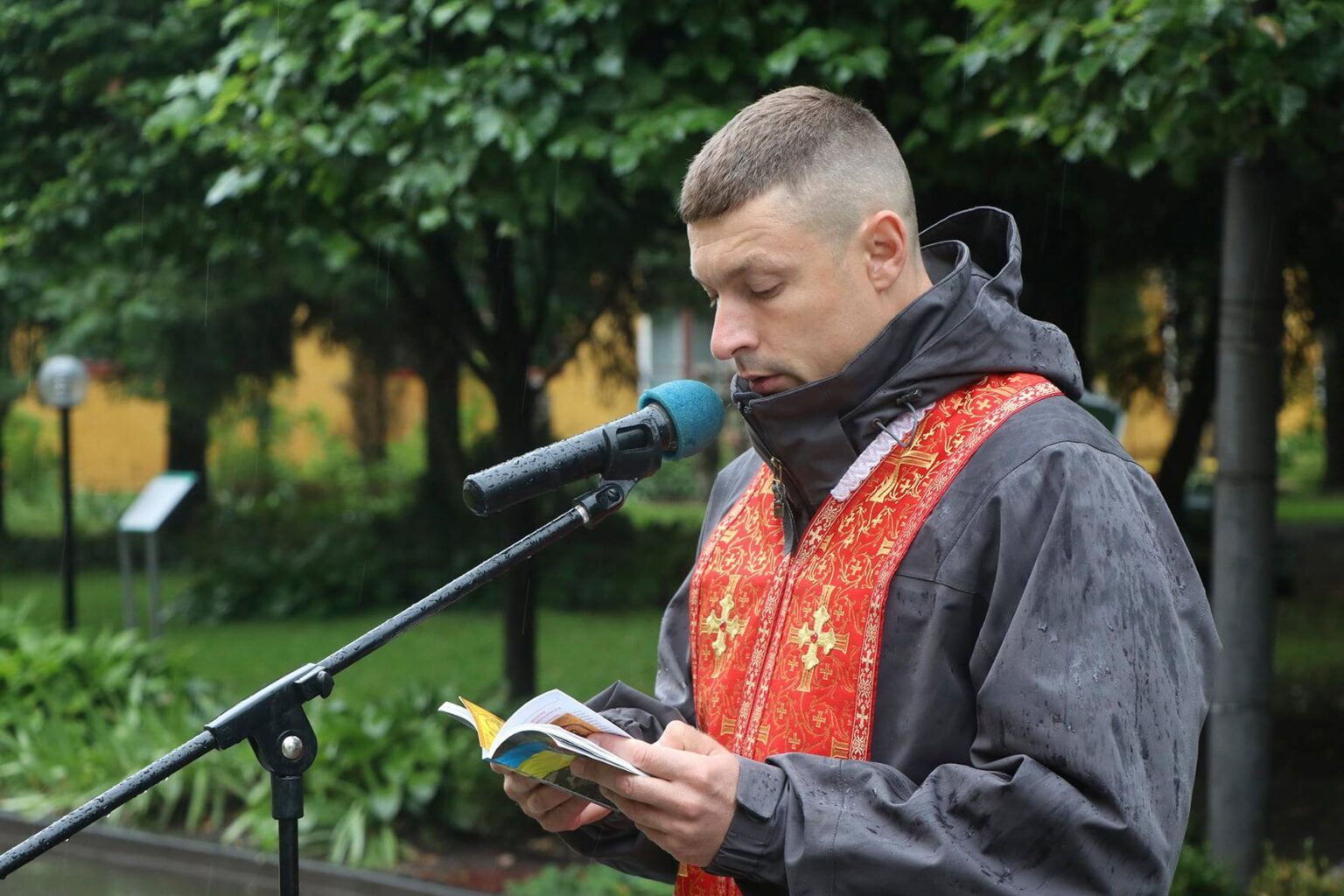 Отець Андрій Хомишин: «Ми вже перемогли, бо воюємо з любові, а вони – з ненависті»