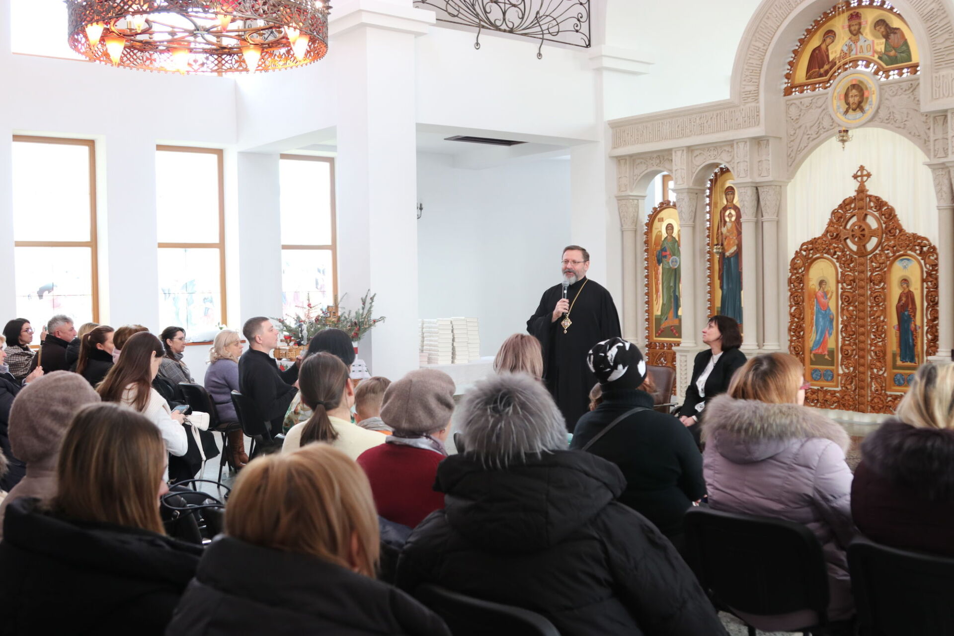 Блаженніший Святослав зустрівся з родинами полонених і зниклих безвісти