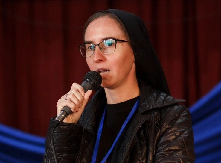 «Усе мені можна, та не все на пожиток. Усе мені можна, але мною ніщо володіти не повинно...»